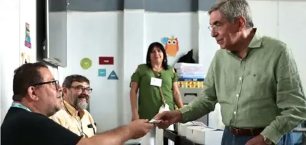  ?? ALoNSo TENorIo ?? El expresiden­te Óscar Arias Sánchez en las elecciones municipale­s del 2020.