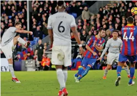  ??  ?? Late show: Matic crashes home his last-gasp winner at Palace