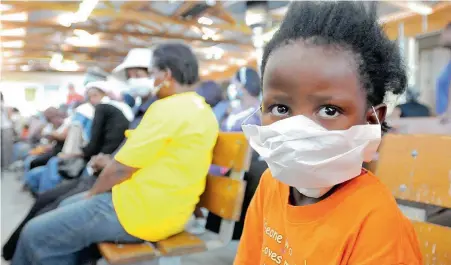  ?? PICTURE: SAM CLARK ?? ACTION STATIONS: Patients await treatment in a crowded waiting room in the city. Health profession­als have gained much insight into best practice when it comes to treating, especially, drug-resistant TB, and it’s time to speed up delivery, says the...