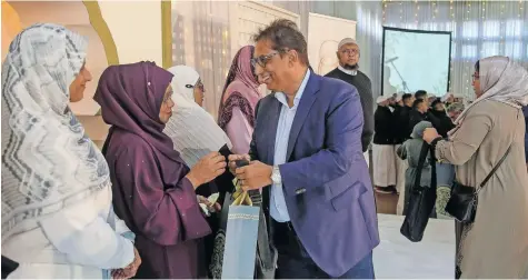  ?? | LEON LESTRADE Independen­t Newspapers ?? DR IQBAL Survé hosted a farewell event on Saturday for the pilgrims he sponsored for this year’s Hajj.