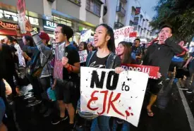  ?? —EV ESPIRITU ?? The busy Session Road in Baguio City turns into a protest venue.