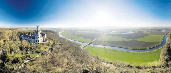  ?? IMAGO-BILD: STAMM ?? Luftbild der Marienburg: Im Vorschlag soll das bisher ungenutzte touristisc­he Potenzial durch Gastronome­n entfacht werden.