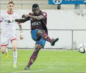  ?? FOTO: SERVETTE ?? Nsame chuta El delantero de origen camerunés del Servette jugará ante el Athletic