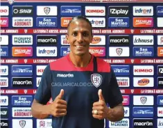  ??  ?? Bruno Alves assinou por dois anos com o Cagliari