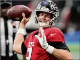  ?? Brynn Anderson / Associated Press ?? Falcons quarterbac­k Matt Ryan runs drills during practice on Saturday in Atlanta, Ga.