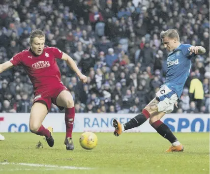  ??  ?? 0 Rangers manager Graeme Murty was impressed by the way Jason Cummings took his second goal against Falkirk.