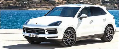  ??  ?? CAYENNE. Porsche es famosa por sus deportivos, pero el 70% de sus ventas son SUV’s.