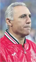  ??  ?? Hristo Stoichkov, 45 años, goleador búlgaro que ganó la Champions con el Barcelona.