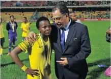  ??  ?? THEMBI Kgatlana of South Africa and Safa president Dr Danny Jordaan. Jordaan will attend the 2019 Fifa Women’s World Cup draw in Paris, France.