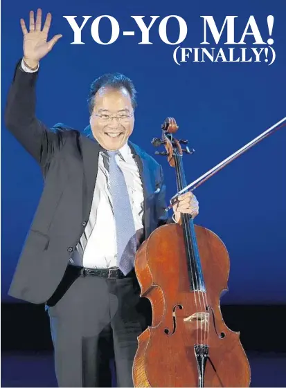  ?? ALLEN J. SCHABEN/TRIBUNE NEWSPAPERS ?? Yo-Yo Ma waves to the audience during a 2017 performanc­e at the Hollywood Bowl in Los Angeles.