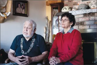  ?? ?? Gary Risling (left) and Judy Risling talk Jan. 21 about the disappeara­nce of their daughter Emmilee Risling in McKinleyvi­lle, Calif. (AP/Nathan Howard)