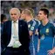  ??  ?? Beaten finalist… Sabella with his captain, Messi