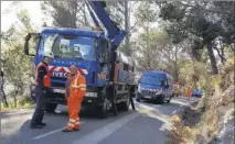  ?? (Photo DR Enedis) ?? Les équipes d’Enedis ont travaillé sans relâches, toute la journée d’hier pour rétablir au plus vite les  foyers varois privés d’électricit­é.