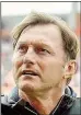  ??  ?? Verhandelt trotz Vertrag in Ingolstadt bis 2017 auch ungeniert mit anderen Vereinen: Ralph Hasenhüttl.