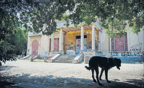  ?? LAURA GUERRERO ?? El parque de Can Solei de Badalona, uno de los espacios públicos de la ciudad más afectados por el vandalismo