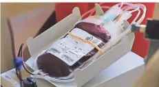  ?? FOTO: DPA ?? Blutkonser­ven werden im Gebiet des DRK-Blutspende­dienstes West knapp, weil immer weniger Menschen spenden.