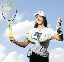  ?? MATIAS J. OCNER mocner@miamiheral­d.com ?? Pine Crest’s Hanna Elks Smith, a standout in swimming, tennis and track and field, is the Broward County Scholar-Athlete of the Year and heading to the Navy this fall.