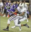  ?? Dan Watson/The Signal ?? Valencia’s Mykael Wright makes a catch against Calabasas last season. The Vikings and Coyotes will meet again in 2017.