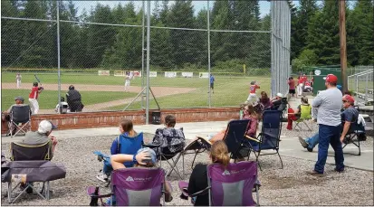  ?? ANDREW BUTLER — THE TIMES-STANDARD ?? The Northern Humboldt Giants and the Eagles 17-U team played a scrimmage at Redwood Fields in Cutten. While youth sports are not sanctioned yet under the county’s shelter-in-place order, local law enforcemen­t agencies say shutting down a baseball game is not a high priority.