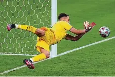  ?? Foto: ČTK ?? Dlouhán Gigio Gianluigi Donnarumma vychytal pro Itálii mistrovstv­í Evropy a stal se nejlepším hráčem turnaje.