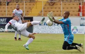  ?? SC ?? Miguel Ajú tuvo una destacada actuación pese a los goles.