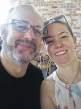  ?? CONTRIBUTE­D ?? The first photo of father and daughter Paul Menhennett and Caroline Centa, was a selfie she took in a café.