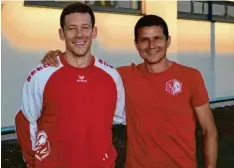  ?? Foto: Vornehm ?? Zwei auf einer Wellenläng­e: Alexander Horner und Ingo Herbeck wollen mit den Haunstette­r Männern in der Handball-bayernliga durchstart­en.