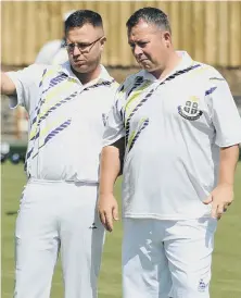  ??  ?? Shaun McIntosh (left) and David Bolt helped South Shields to their Egham Trophy victory.