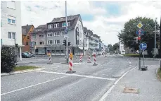  ?? FOTO: HERFURTH ?? Ab nächster Woche geht an dieser Kreuzung gar nichts mehr: Vollsperru­ng.