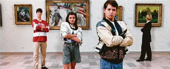  ?? Paramount Pictures ?? Alan Ruck, left, Mia Sara and Matthew Broderick starred in the 1986 John Hughes film “Ferris Bueller's Day Off.”