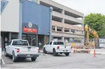  ?? DAVE STEWART/THE GUARDIAN ?? Free parking in downtown Charlottet­own, both at the meters and in the Queen and Pownal parkades. The Fitzroy Parkade, right, is currently being expanded and is closed.