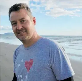  ??  ?? Norman Comerford, 44, of Paekakarik­i, was the student pilot killed in the light plane that was found crashed in the Tararua Ranges on Monday.