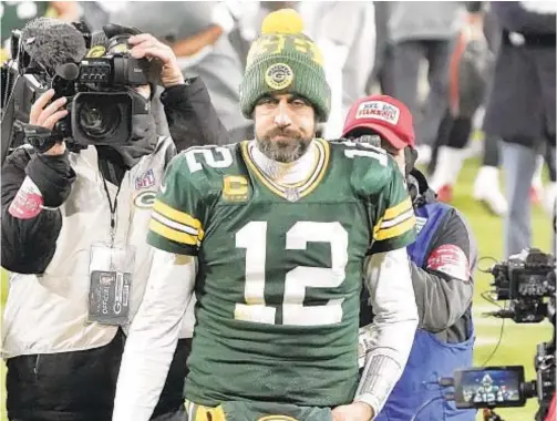  ?? ?? This idea that Aaron Rodgers makes Jets a Super Bowl-or-bust TEAM like Tom Brady (r.) did in Tampa a few years back is a bit over the top at this point.