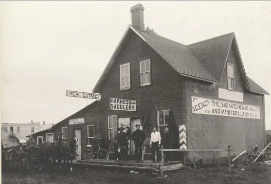  ?? PRINCE ALBERT HISTORICAL SOCIETY, JAMES COLLECTION ?? Sgt. Colin Colebrook’s body was temporaril­y held in an outhouse at Harperview, located near present-day Birch Hills.