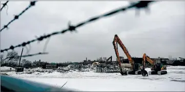  ?? BRIAN CASSELLA/CHICAGO TRIBUNE ?? Land is cleared near Throop Street and Wabansia Avenue inside the Lincoln Yards proposed developmen­t site last week.