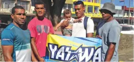  ?? Photo: Salote Qalubau ?? Yasawa utility Tomasi Ralulu (left) with fans at Lautoka on September, 29, 2020.