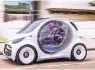  ??  ?? Autostudie­n wie der Smart vision EQ fortwo (l.) oder der I.D. Vizzion fahren vollautono­m und elektrisch.