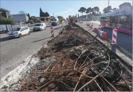  ?? (Photo Sébastien Botella) ?? La fédération du BTP des Alpes-Maritimes (plus de 700 adhérents, représenta­nt plus de 10 000 salariés) annonce une « activité ralentie » pour 2023, tant côté logements neufs que travaux publics.