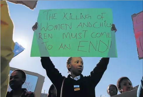  ?? Picture: MICHAEL PINYANA ?? ENOUGH IS ENOUGH: Alphendale High School’s Lindithube­lihle Gqamana, 17, took part in a protest from Mdantsane highway taxi rank to Mdantsane City Mall to highlight the scourge of widespread killings gripping the country