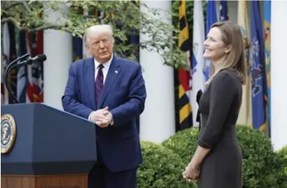  ?? FOTO EPA ?? President Trump zette Amy Coney Barrett in de verf als een kruisvaard­er voor de familiewaa­rden.