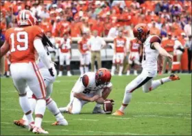  ?? DENNIS NETT - THE ASSOCIATED PRESS ?? This photo taken Sept. 29, 2018, shows Syracuse kicker Andre Szmyt (91) during a game against Clemson at Memorial Stadium in Clemson, S.C.