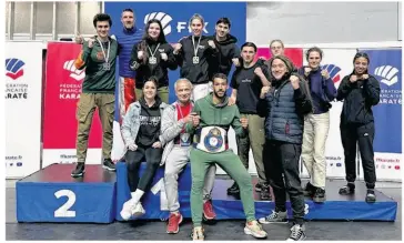  ?? ?? Les Marmandais, autour de Yanis Saadane, ont réalisé une très grande performanc­e à Lyon.