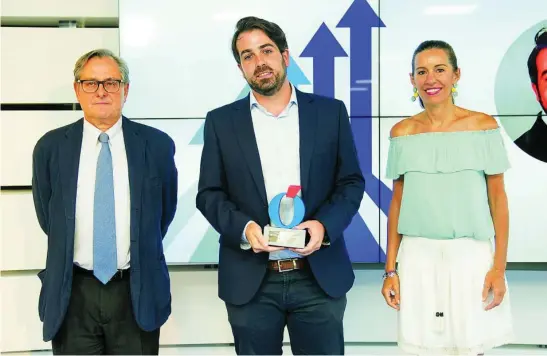  ?? ?? Argente Linares, CEO de AR Vision, recibió el Premio CEO del Año