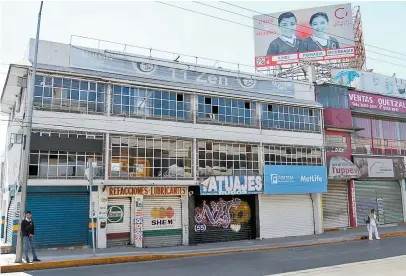  ??  ?? La reforma toca al Código Fiscal Federal, a la Ley de Adquisicio­nes y a la Ley de Obras Públicas y Servicios.