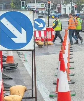  ??  ?? One of the lanes in South Marketgait has been closed for excavation works.