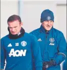  ?? FOTO: TWITTER ?? Schweinste­iger Ayer con Rooney