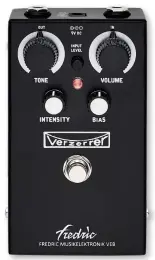  ??  ?? PROS Cool looks; distinctiv­e sound; revives and improves a rare vintage pedal CONS Four-screw battery access