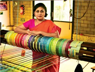  ??  ?? Eco Warrior Nachiar took up the challenge of making nature-friendly sarees