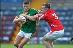  ??  ?? Conor Cox in action against Cork’s Darren Murphy in the Munster JFC final in Pairc Ui Rinn