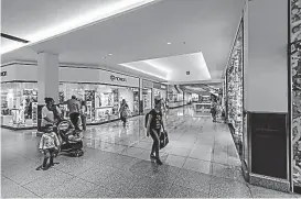  ?? (PRENSA NUEVOCENTR­O) ?? Renovado. El shopping de Duarte Quirós remodeló 3.700 metros cuadrados en total.